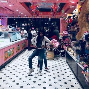 Meet your Posher, Simerlyn